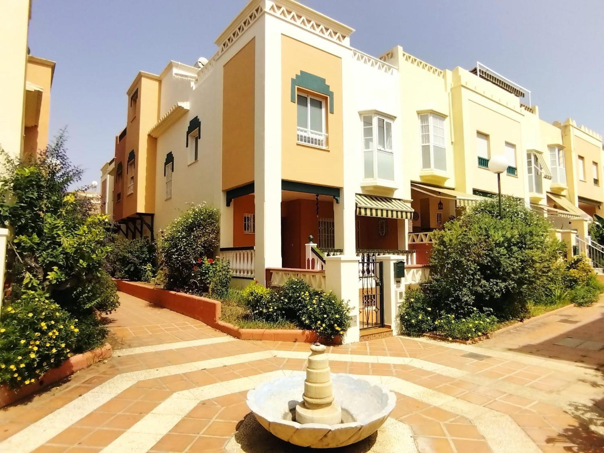 Casa Playa, Terraza Y Garaje Apartment Nerja Bagian luar foto